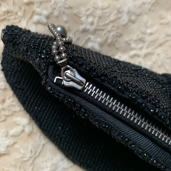 Vintage beaded belt bag - Picture 4 of 5